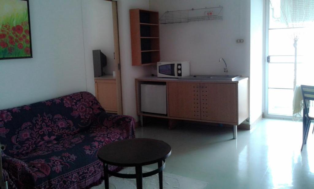 M In Korat Service Apartment Nakhon Ratchasima Ruang foto