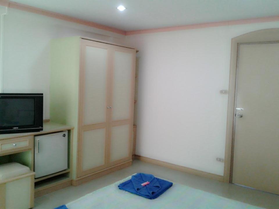 M In Korat Service Apartment Nakhon Ratchasima Bagian luar foto