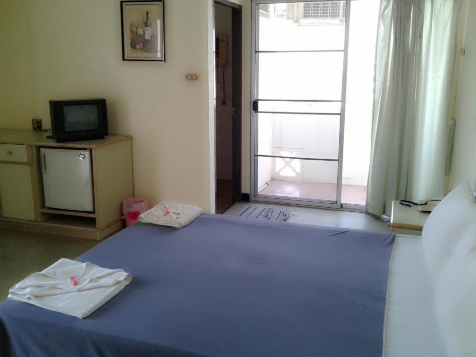 M In Korat Service Apartment Nakhon Ratchasima Bagian luar foto
