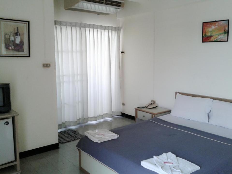 M In Korat Service Apartment Nakhon Ratchasima Bagian luar foto